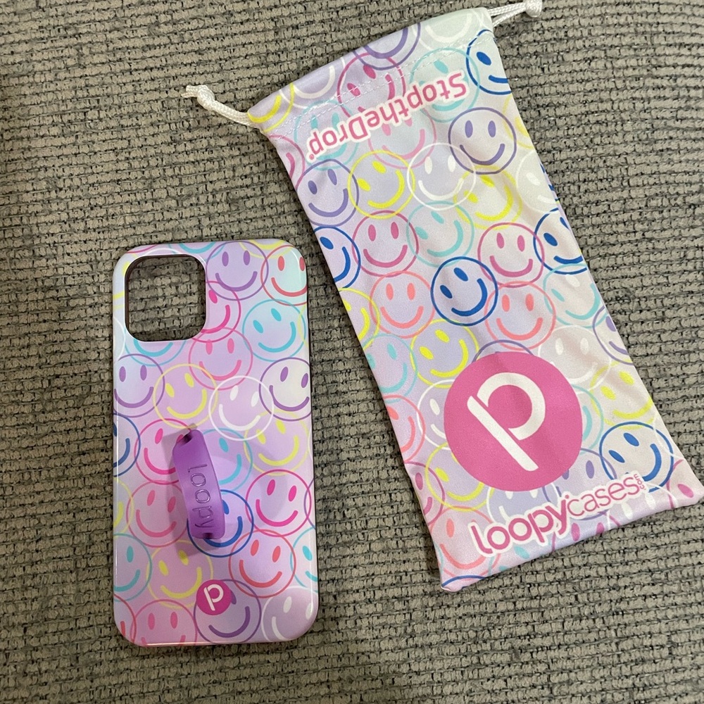 Smiley loopy case